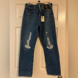 Wedgie straight Levi Jeans size 28 NWT
